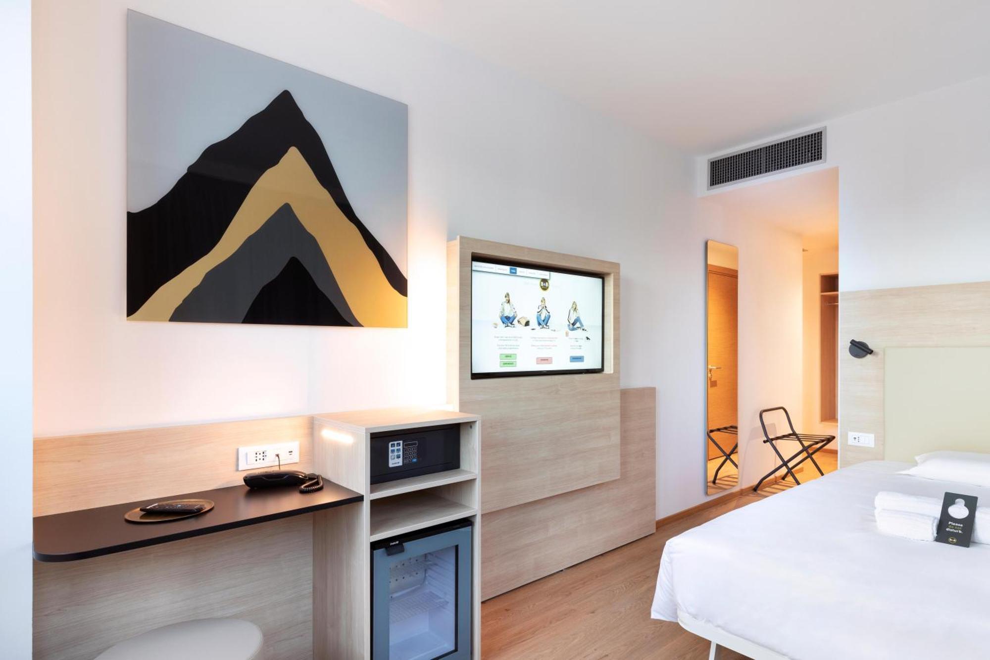 B&B Hotel Bolzano Bagian luar foto