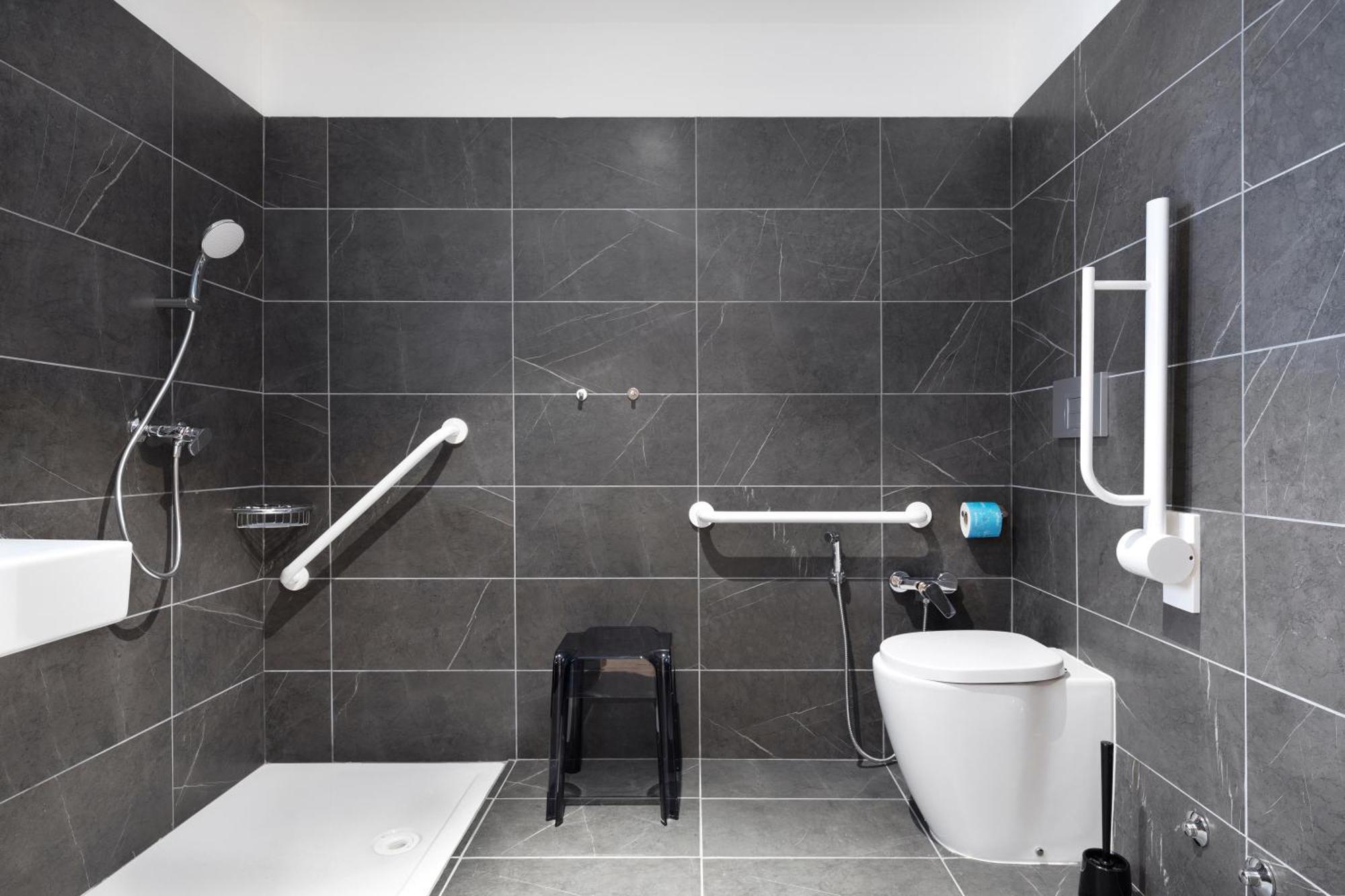 B&B Hotel Bolzano Bagian luar foto